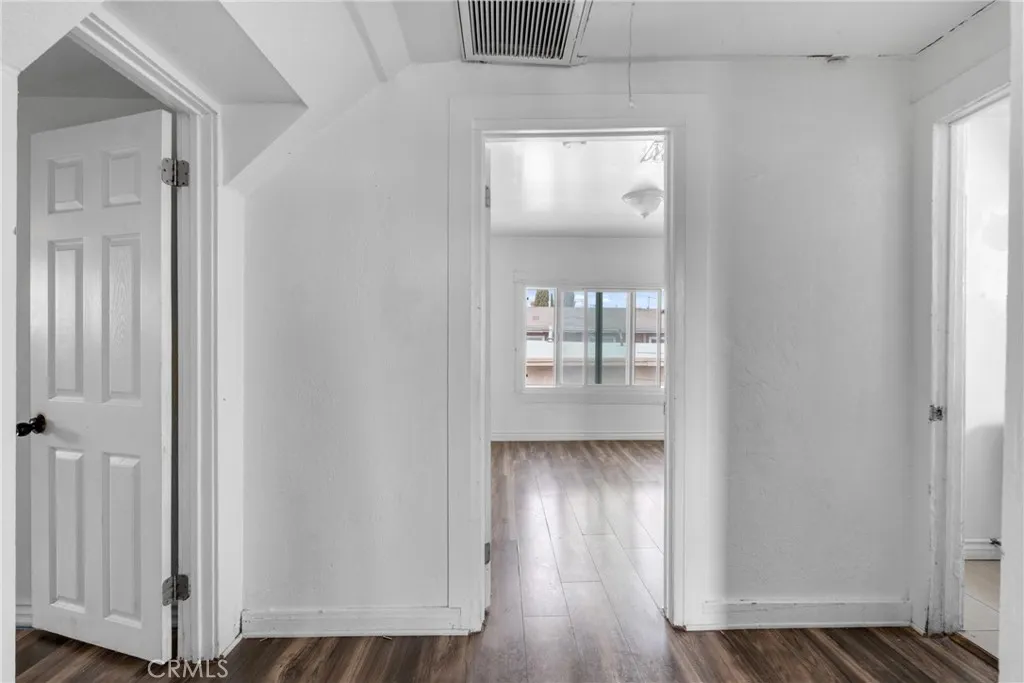 1017 W 99th Street, Los Angeles, California 90044 home-pic-29